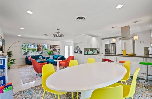 Palm Springs House | The Stopover Aviation themed house with pool and spa