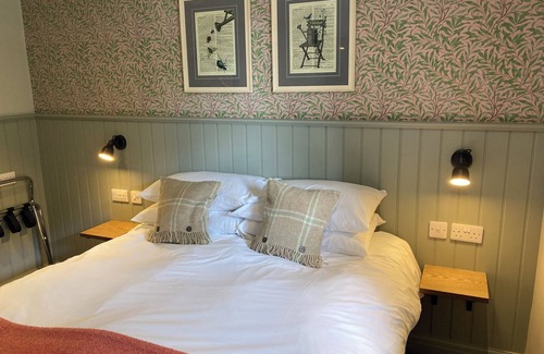 Conder Green Hotel | Elegant Stay at The Stork Hotel with Family-Friendly Amenities