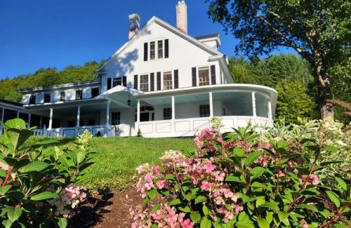 Stowe Area Hotel | Beautiful Stowe Village Inn: Rated 9/10 & Pet Friendly