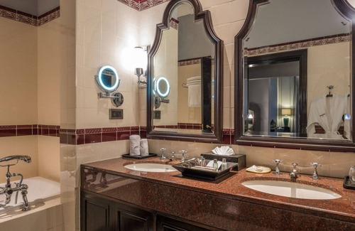 Yangon downtown Hotel | Experience Elegance at The Strand Yangon - 5-Star Escape
