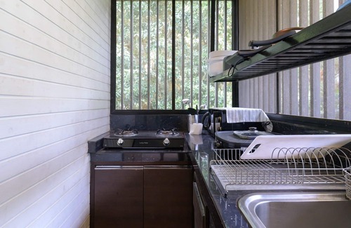 Mae On Hotel | Relaxing Getaway at The Stream House in Mae Kampong