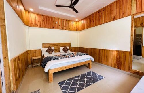 Kasol Hotel | Pet-Friendly Retreat at The Stream Kasol - Rated 9.6/10