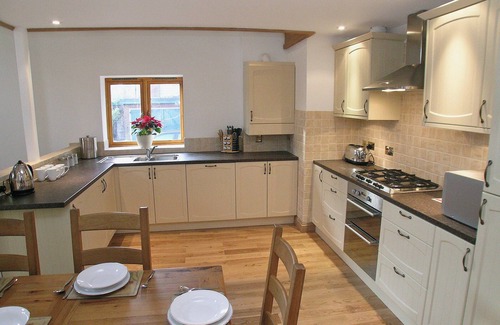 Norwich Cottage | Spacious 3-Bedroom Retreat in Costessey, Norwich - Rated 9.6
