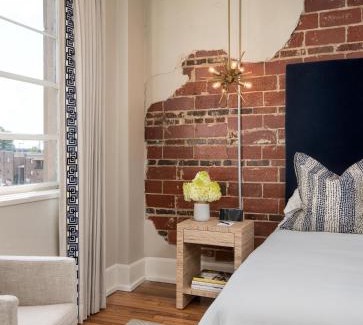 Florence Hotel | Inviting Stay at The Stricklin Hotel - Family-Friendly Amenities