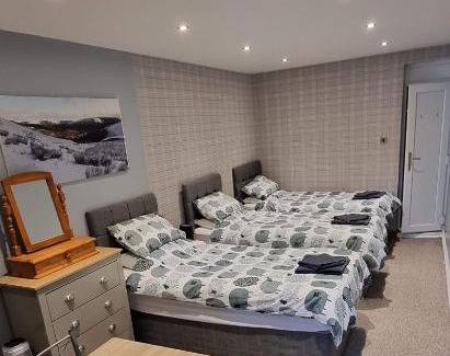 Port Talbot Bed & Breakfast | Discover The Studio at EMTB&B: Guest Rated 9/10
