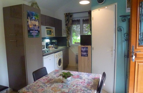 Janville-sur-Juine Cottage | Guest Rated 10/10: The Studio Cottage Thiares with Breakfast