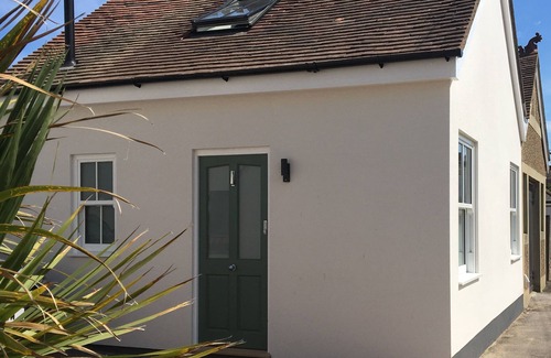 Worthing Apartment | Oceanfront Retreat: Guest Rated 9.8 at The Studio