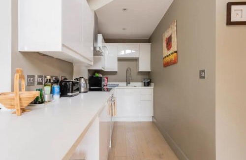 Crouch End Villa | Family-Friendly Retreat at The Studio House - Crouch End