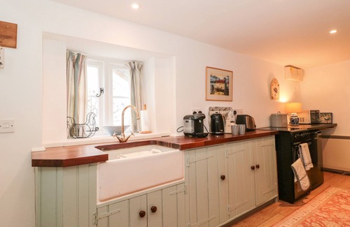 Shaftesbury Cottage | Pet-Friendly Studio Cottage in Historic Shaftesbury