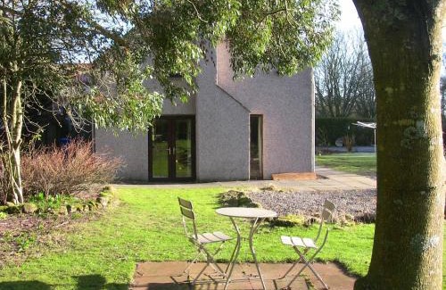 St. Andrews Apartment | Cozy Escape at The Studio Pod, St Andrews - 8.2/10 Rated