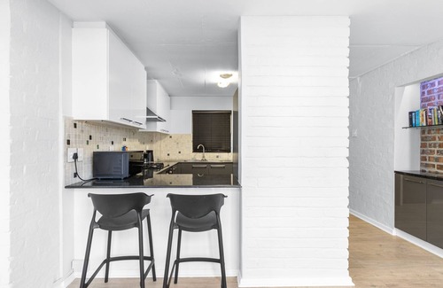 Bo'Kaap Apartment | The Studios 309 - One Bedroom Apartment, Sleeps 2