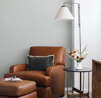 Woodlawn Hotel | Discover The Study at the University of Chicago - 4 Star Stay