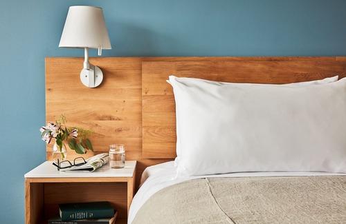 Downtown Hotel | Elegant Stay at The Study at Yale with Spa & Dining Options