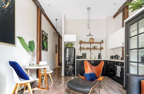 Darling Harbour Apartment | Explore The Stylists House: A Chic Inner City Retreat