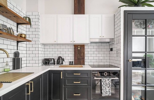 Darling Harbour Apartment | Explore The Stylists House: A Chic Inner City Retreat