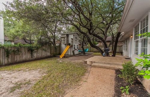 North Buttercup Creek House | Pet-Friendly Retreat: The Sugar House in Cedar Park