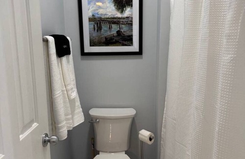 Sea Trail Apartment | The Suite at 125 Royal Postes Rd