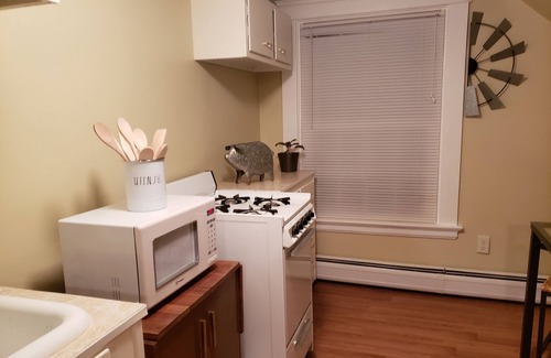 Cranston Apartment | Ideal Getaway at The Suite at Eden Park with Breakfast