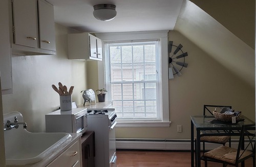 Cranston Apartment | Ideal Getaway at The Suite at Eden Park with Breakfast