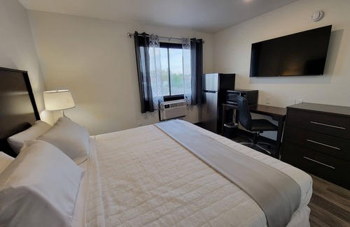 Minot Hotel | The Suite Inn
