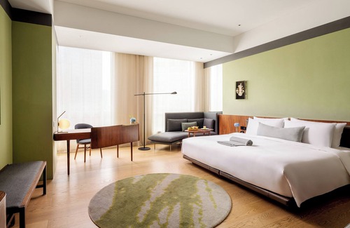 Downtown Shanghai Hotel | Elegant Getaway at The Sukhothai Shanghai - 5 Star Excellence