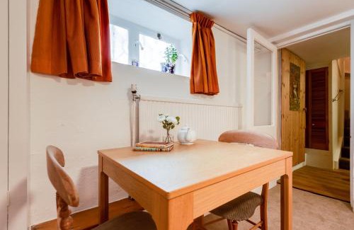 Summertown Apartment | Cozy Summertown Studio with Kitchenette for Families