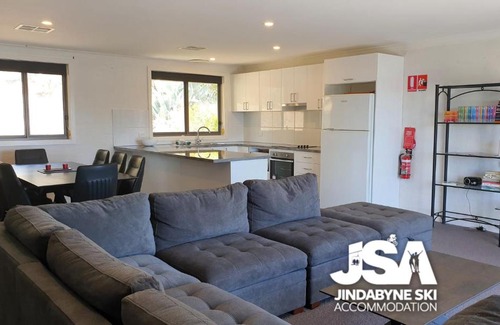 Jindabyne Apartment | Discover Family-Friendly Comfort at The Summit 15