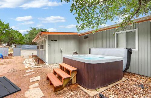 Wimberley House | Pet-Friendly Retreat at The Summit - Guest Rated 8.3/10