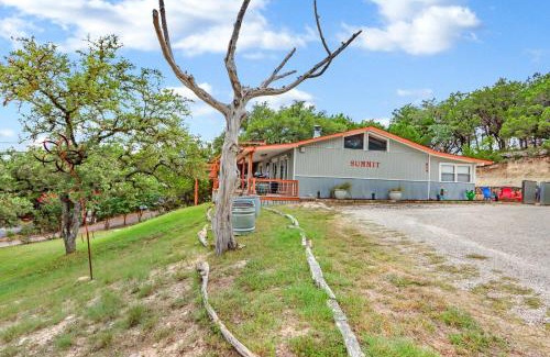 Wimberley House | Pet-Friendly Retreat at The Summit - Guest Rated 8.3/10