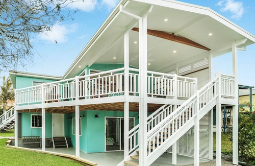 Currarong House | Experience the Sunhaven on Crookhaven with Oceanfront Bliss