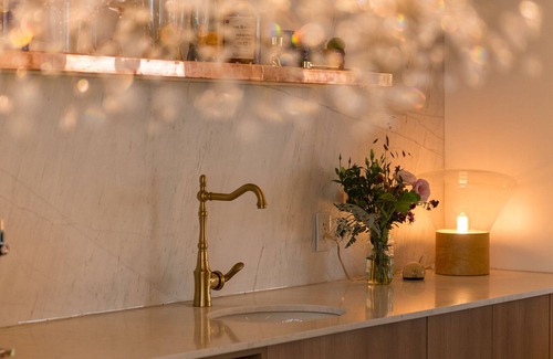 North End Apartment | Discover Halifax Rooftop: The Sunrise Queen Suite Escape