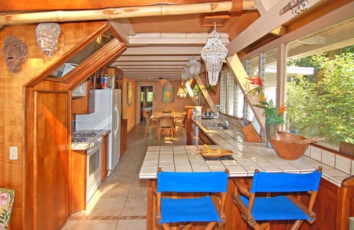 Pupukea House | Beachfront Bliss: Guest Rated 9.8 with Pool & Spa