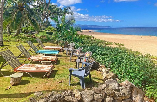 Pupukea House | Beachfront Bliss: Guest Rated 9.8 with Pool & Spa