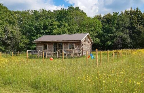 Beccles House | Pet-Friendly Retreat at The Sunset Cabin, Rated 8.9/10