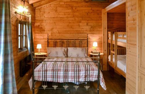 Beccles House | Pet-Friendly Retreat at The Sunset Cabin, Rated 8.9/10