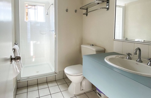 Mackay Regional Apartment | Beachfront Bliss at The Sunset Sea @ Dolphin Heads