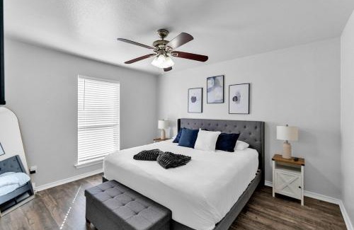 Glenn Heights House | The Sunset Suite 3Bd 2Bath Att Garage Pvt Yard