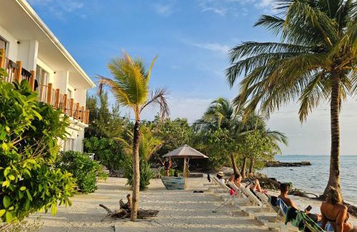 Dhiffushi Hotel | Exceptional Oceanfront Retreat at The Sunset Villa