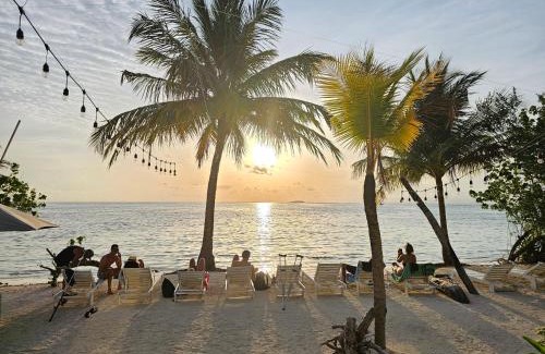 Dhiffushi Hotel | Exceptional Oceanfront Retreat at The Sunset Villa