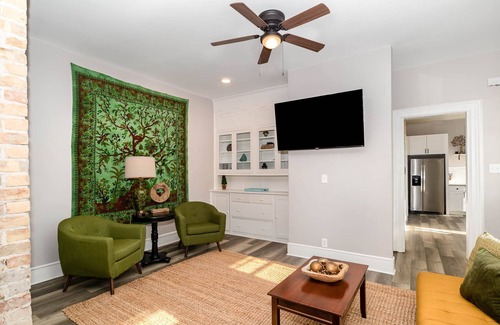 Michigan City Apartment | Experience The Sunshine House: Wild Woodlands Retreat!