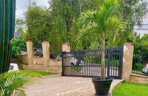 El Tesoro Villa | The Super VIP House in El Poblado, Medellin