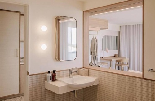 Yamba Hotel | Beachfront Bliss at The Surf Yamba - Guest Rated 9.8