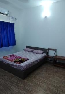 Mandavi Villa | Cozy Surfside Villa: Pet-Friendly with Pool & Breakfast