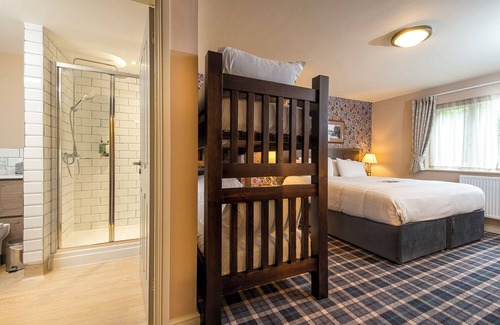 Gwynedd- Snowdonia Hotel | The Swallow Falls Inn - The Inn Collection Group