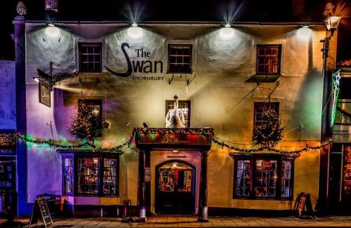 Thornbury Hotel | Relax at The Swan: Pet-Friendly Oceanfront Retreat
