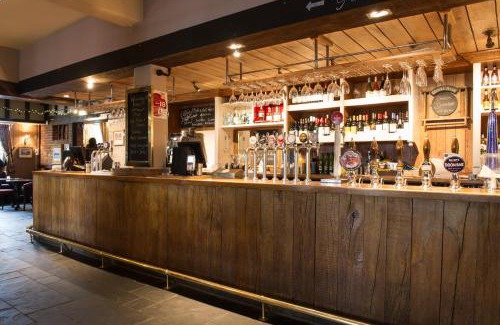 Horning Hotel | Cozy Getaway at The Swan Inn with Family-Friendly Amenities