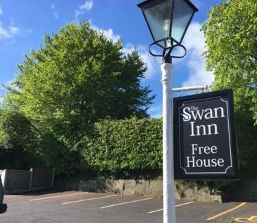 Kettleshulme Hotel | Discover The Swan Inn: Family-Friendly, Wheelchair Accessible