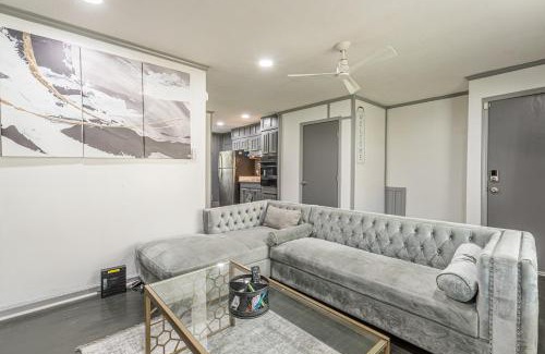 East Point House | Discover Sweet Creek Villas: Rated 8.2/10 by Guests