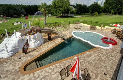 Clermont House | Experience The Sweet Escape: Private Mansion with Pool & Spa