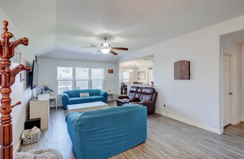 Aransas Pass House | Family-Friendly Retreat at The Sweet Family Casa